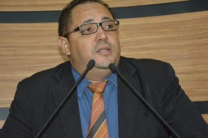 Luciano Gomes (PR)