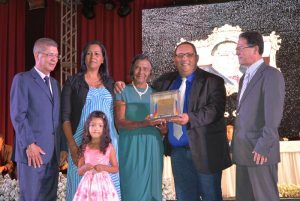 Vereador Luciano Gomes Homenageada Arlete Machado Cordeiro