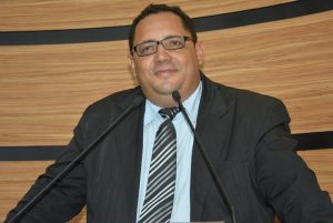 Luciano Gomes (PR)