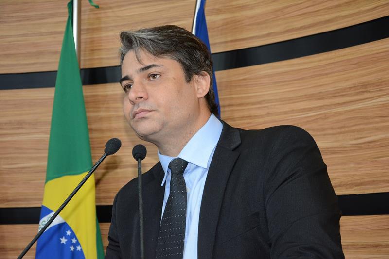 Imagem Rodrigo exalta postura do prefeito Herzem Gusmão perante opositores e na execução de emendas impositivas