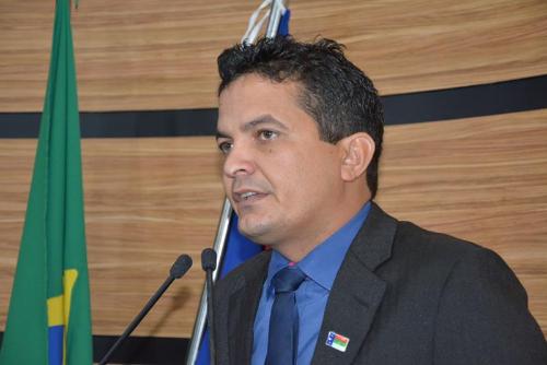 Imagem  Salomão acusa presidente do TSE de fraude nas eleições municipais