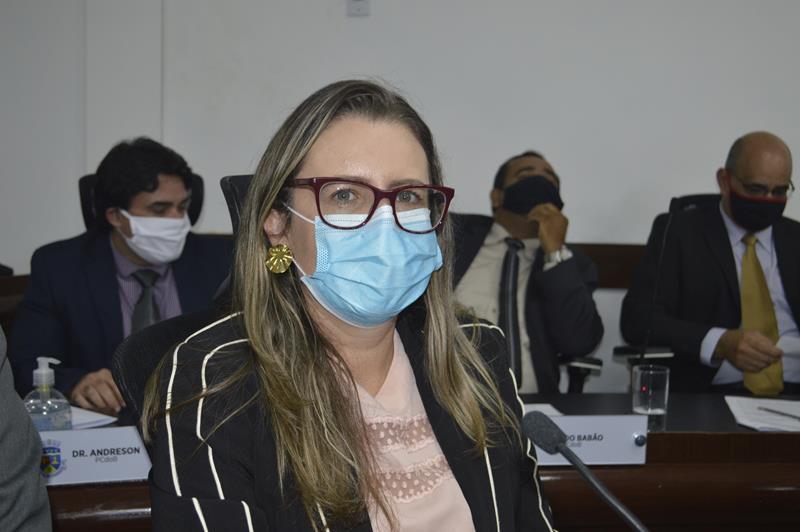 Imagem Viviane Sampaio cobra Plano Municipal de retomada das aulas presenciais 