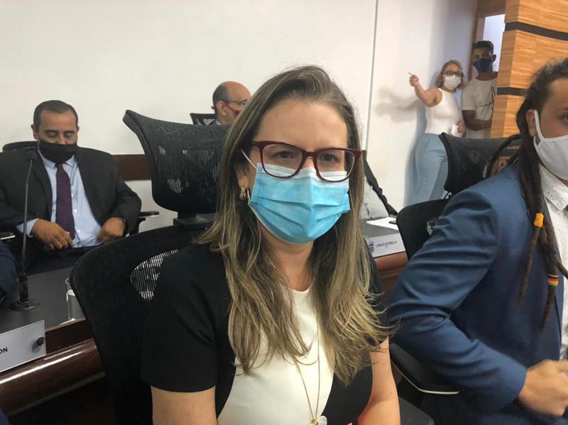 Imagem Viviane Sampaio critica morosidade do Plano Municipal de Imunização