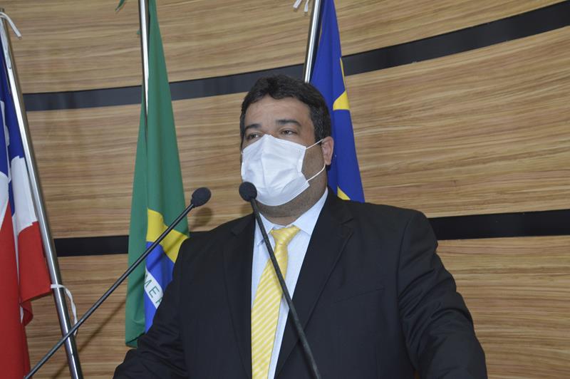 Imagem  Ivan Cordeiro lamenta marca de mais de 400 mil mortes por Covid-19 no Brasil