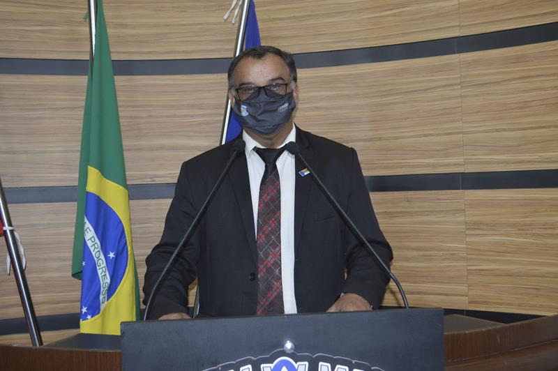 Imagem Adinilson comemora instalação de antenas de telefonia em José Gonçalves e São Sebastião