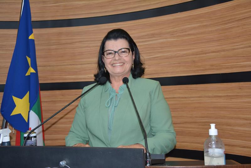 Imagem Lúcia destaca pré-candidatura de Simone Tebet à Presidência da República