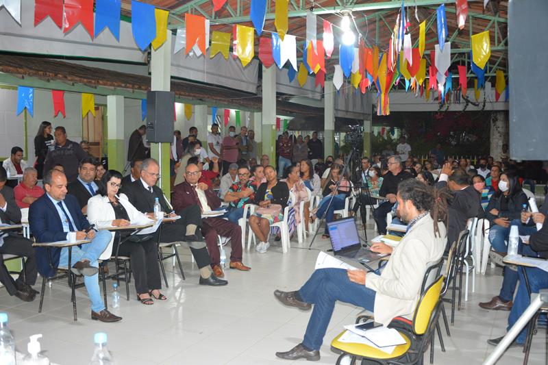 Imagem Tribuna Livre: População participa da Sessão Itinerante de Pradoso