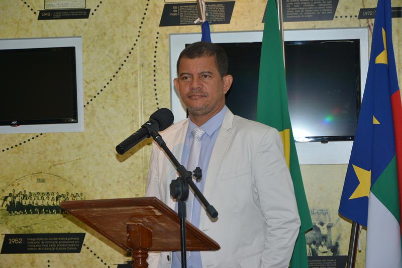 Imagem Muniz cobra celeridade na promoção dos Subtenentes da Polícia Militar da Bahia