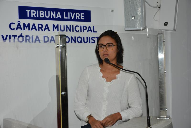 Imagem TRIBUNA LIVRE: Tamires denuncia erro da Secretaria de Educação e pede ajuda aos vereadores para solucionar seu problema