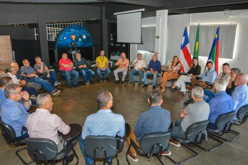 Imagem Presidente da Câmara Municipal participa de encontro para discutir revitalização do Centro Comercial de Conquista