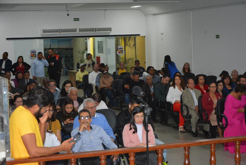 Imagem Em Sessão Especial, Câmara celebra Dia dos Pais 