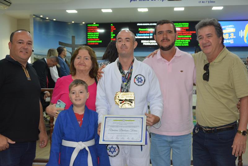 Imagem SESSÃO ORDINÁRIA: Campeão Brasileiro de  Jiu-jitsu é homenageado na Câmara