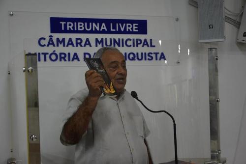 Imagem Lançamento de livro é tema de tribuna livre na casa