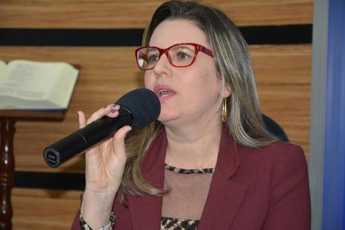 Imagem  Viviane denuncia favoritismo: “prefeito só atende demandas da Situação”