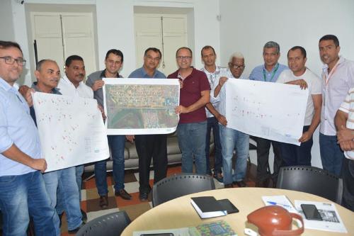 Imagem Vereadores se reúnem com representantes da Via Bahia, ANTT, Secretaria de Mobilidade e lideranças comunitárias