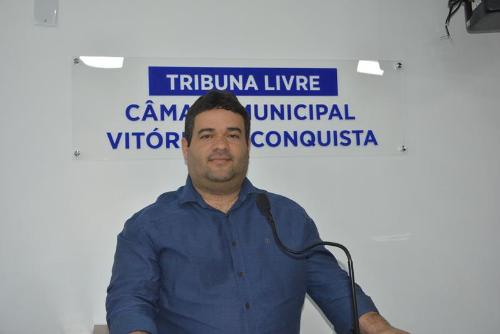Imagem  TRIBUNA LIVRE: Ex-secretário Ivan Cordeiro cobra centro de convenções do Governo do Estado em Conquista