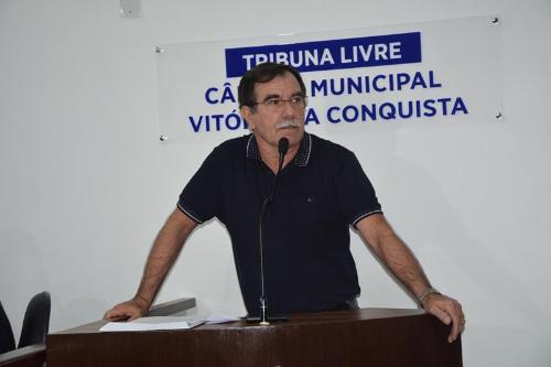 Imagem TRIBUNA LIVRE: Arlindo Rebouças critica administração municipal e pede que Câmara investigue contrato com locadora de veículos