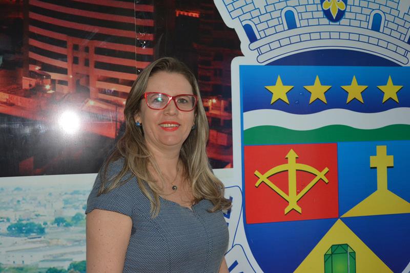 Imagem Viviane critica governo municipal por não se decidir na adesão à Policlínica