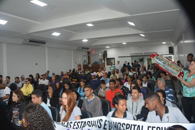 Imagem PLENÁRIA: População é contrária ao encerramento das atividades do Nilton Gonçalves