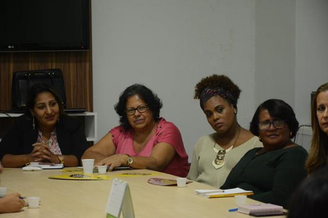 Imagem Comissão de Defesa da Mulher participa de planejamento para o dia 8 de março