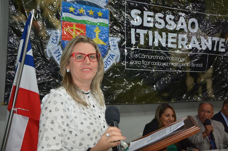 Imagem Viviane Sampaio lamenta depredação do Posto de Saúde de Maria Clemência