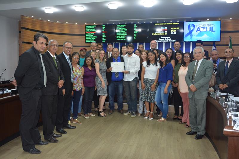 Imagem Câmara Municipal homenageia equipe do PSF da Limeira