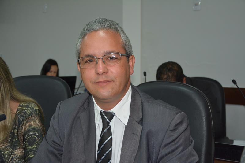 Imagem Em reunião com governo do estado, Professor Cori pede o não fechamento do Colégio Nilton Gonçalves
