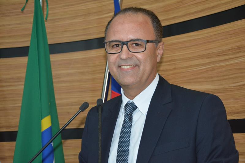 Imagem Líder da Oposição, Valdemir Dias cobra respeito aos servidores municipais